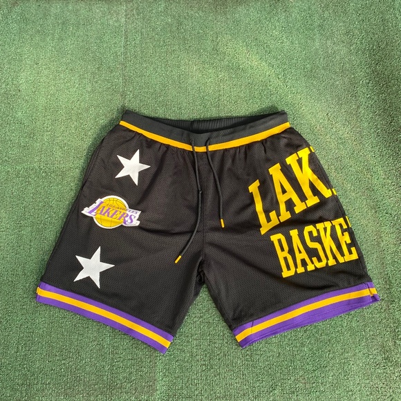 Lakers shorts - Picture 1 of 3